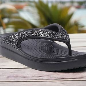 Crocs Sloane Glitter Platform Flip-Flop Sandal
